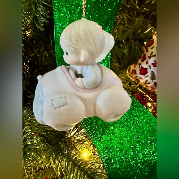 1990 Enesco Precious Moments Wedding Ornament - White and Cream - Picture 5 of 14